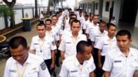 Gaji Karyawan PT KAI: Menelisik Struktur, Tren, dan Strategi Negosiasi