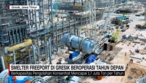 Smelting gresik pekerja dipecat kesetaraan gaji tuntut kumparan